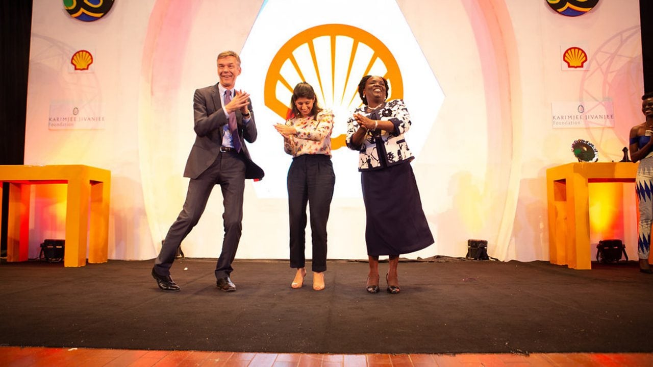 Shell Tanzania Managing Director, Marc den together with Representative from Karimjee foundation and the Minister for Education, Science, Technology and Vocational Training celebrating after the announce of the 2018 YST winners.